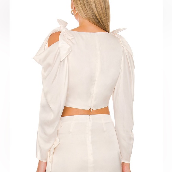 Tularosa Naomi Top in Winter White - Picture 3 of 10